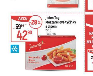 MOZZARELOV TYINKY S DIPEM