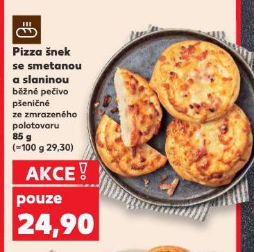 PIZZA NEK SE SMETANOU A SLANINOU