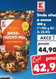SMĚS OŘECHŮ A OVOCE