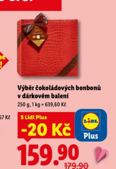 V�B�R �OKOL�DOV�CH BONBON� V D�RKOV�M BALEN�